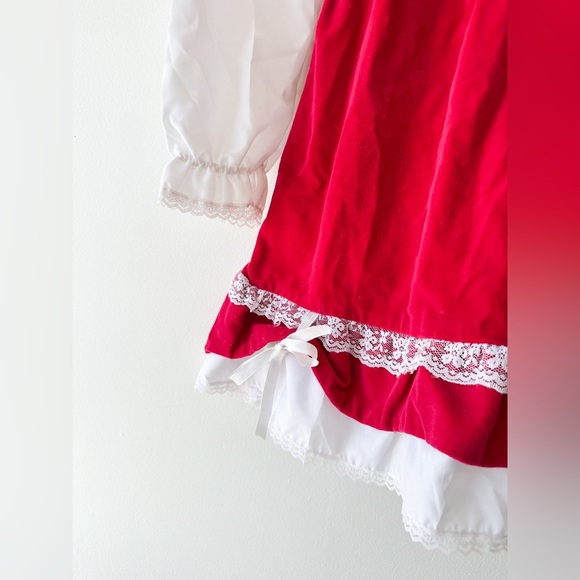 Vintage - Reitmans Dress - Red Velvet with White Lace/Ruffle-Long Sleeve - Size6 - Picture 3 of 10